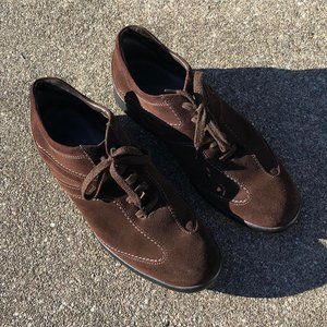 TODS - SUEDE SNEAKERS